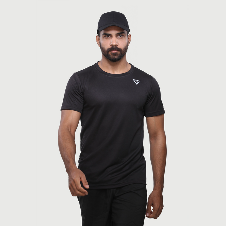 BLACK T-SHIRT